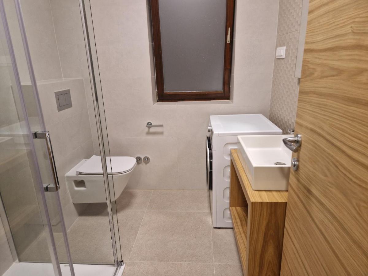 Apartments Cerovic Малинска Екстериор снимка