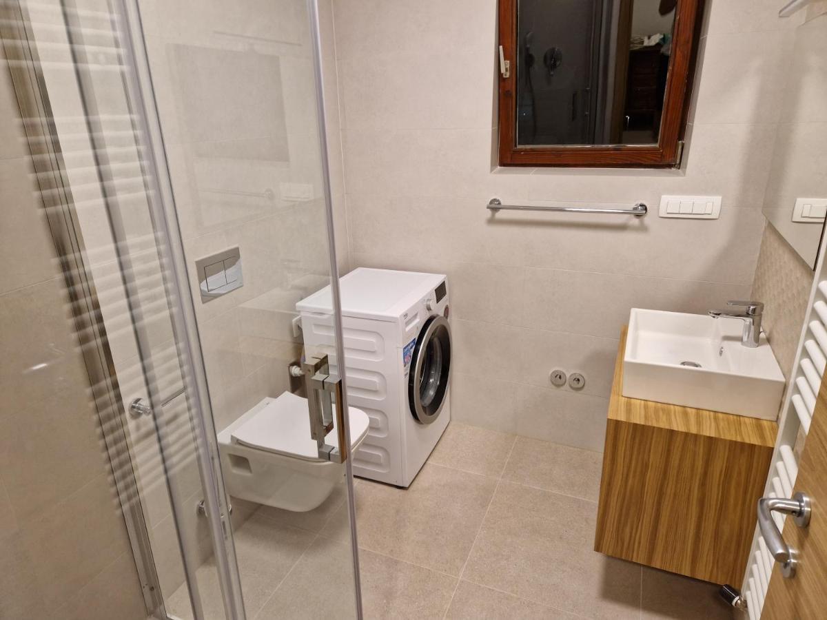 Apartments Cerovic Малинска Екстериор снимка