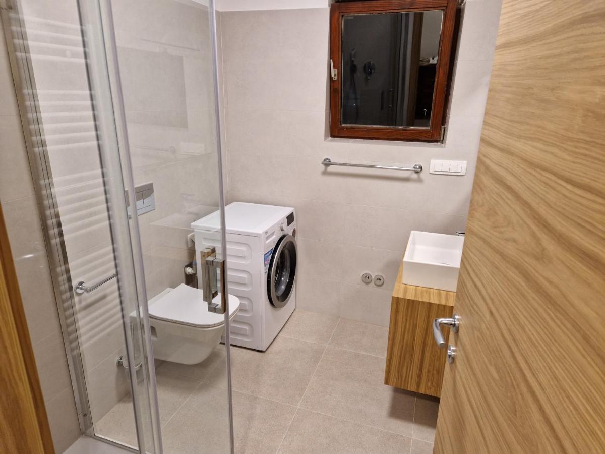 Apartments Cerovic Малинска Екстериор снимка