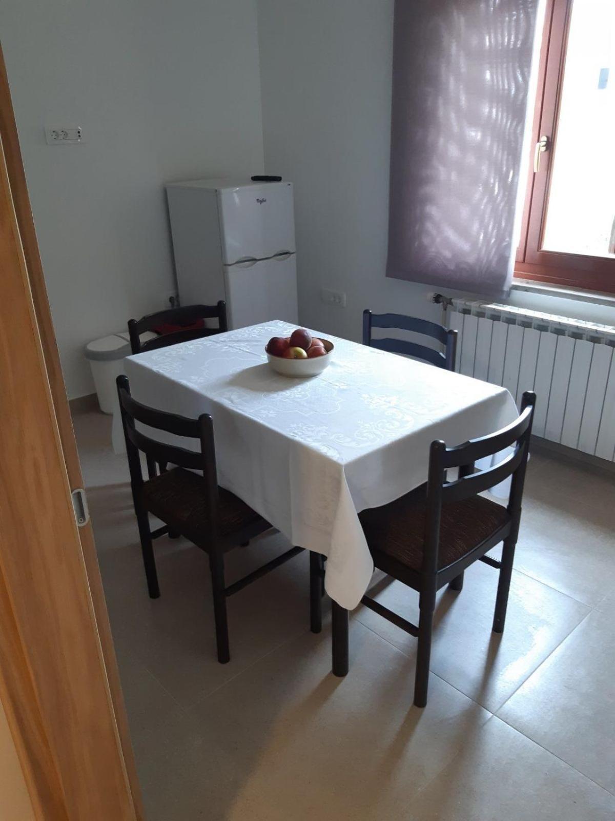 Apartments Cerovic Малинска Екстериор снимка