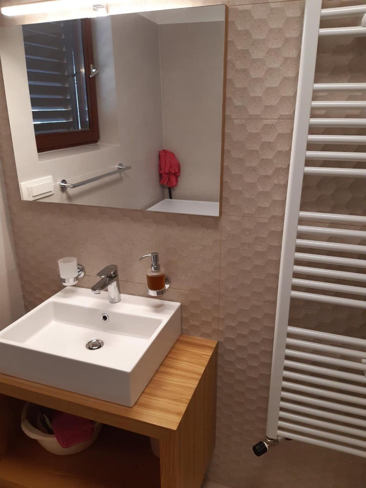Apartments Cerovic Малинска Екстериор снимка