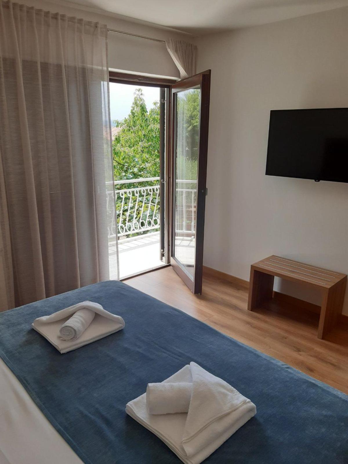Apartments Cerovic Малинска Екстериор снимка